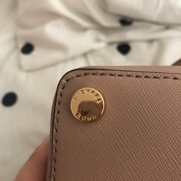 Michael Kors Purse - Picture 7 of 7